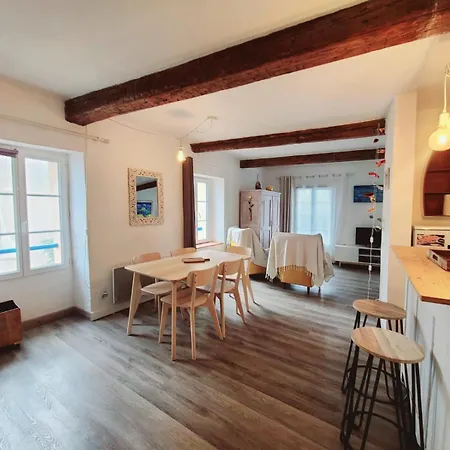 Spacieux T2 Avec Vue D'exception Au Pied Des Plages